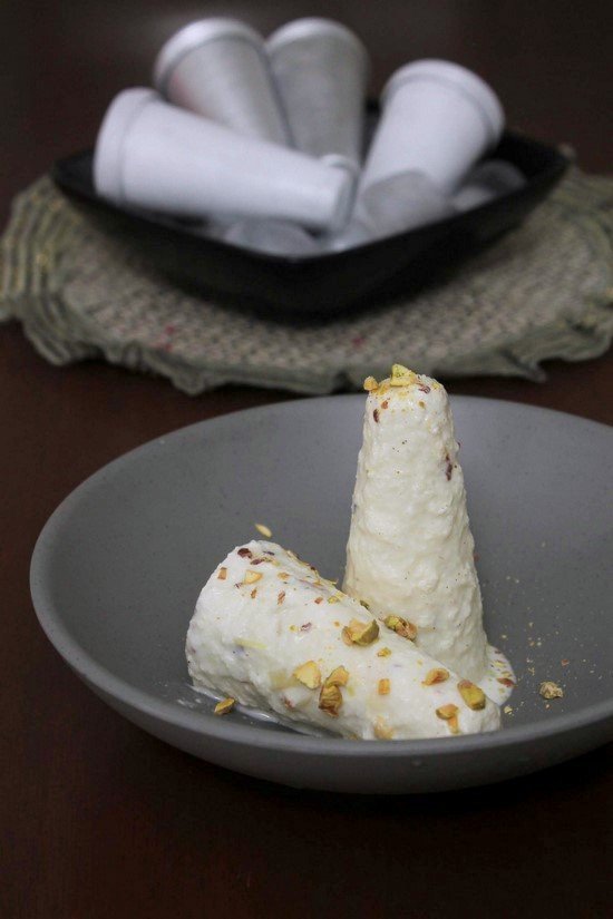 Classic creamy malai kulfi made from thickened milk
